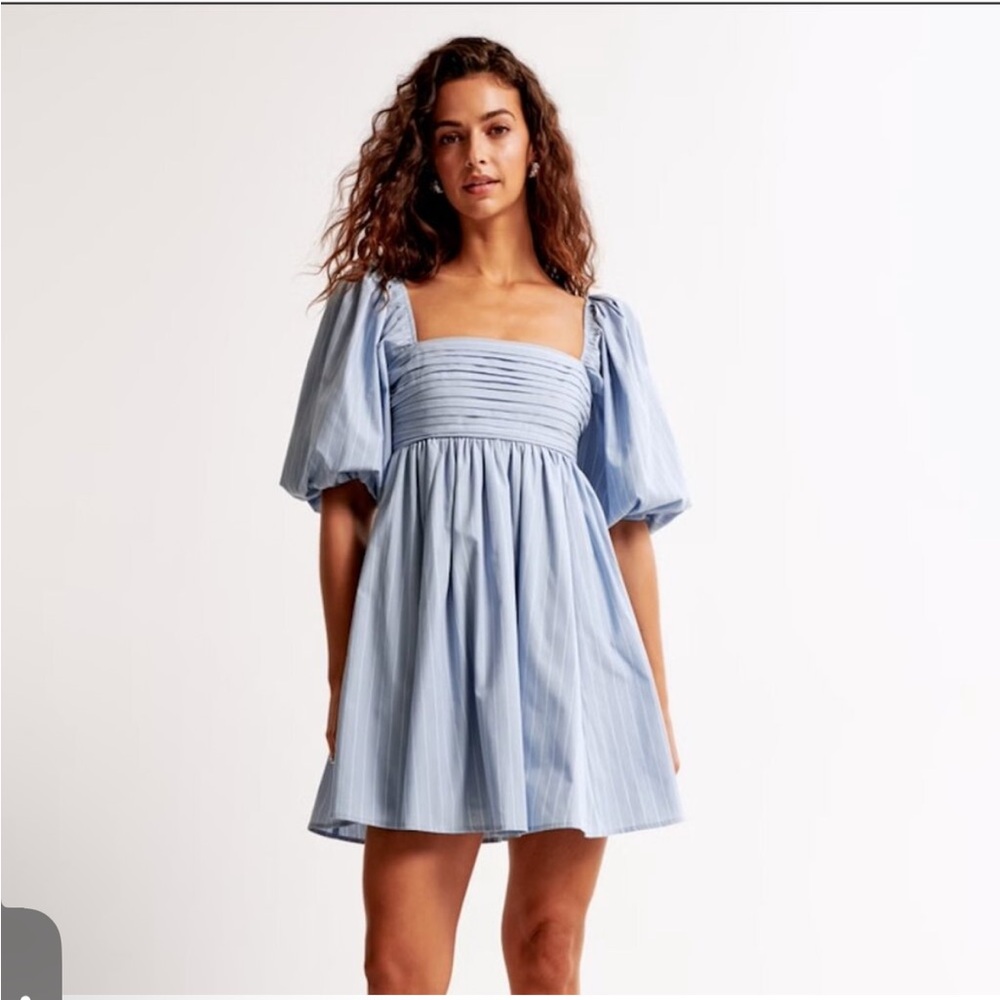 NWT Abercrombie and fitch mini dress size small tall